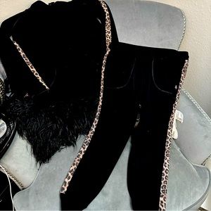 PERFECT TORRID SWEAT OUTFIT